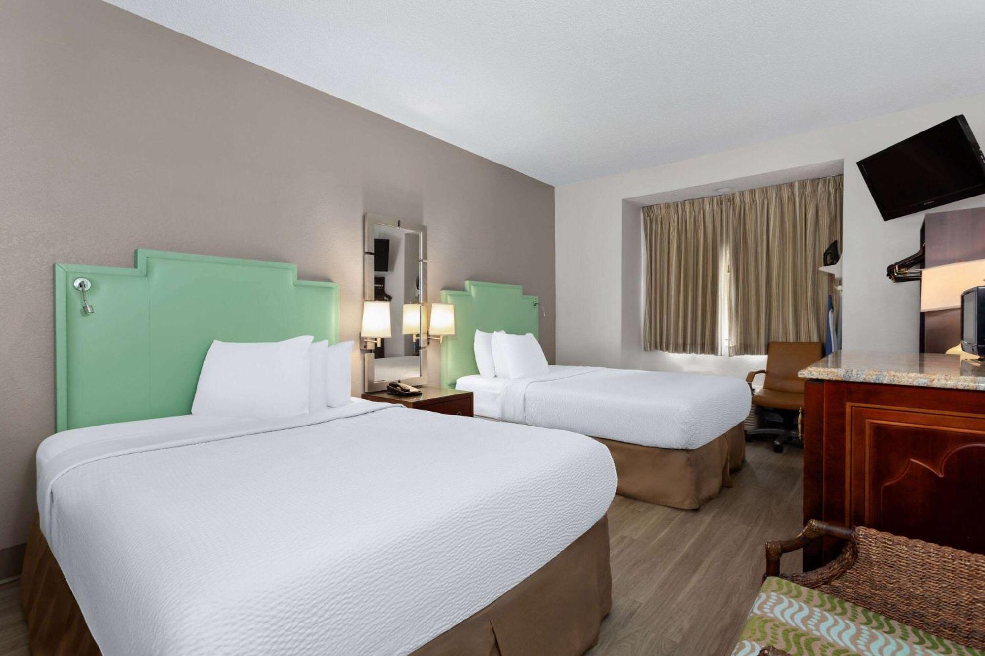 Baymont By Wyndham Orlando-International Dr-Universal Blvd מראה חיצוני תמונה