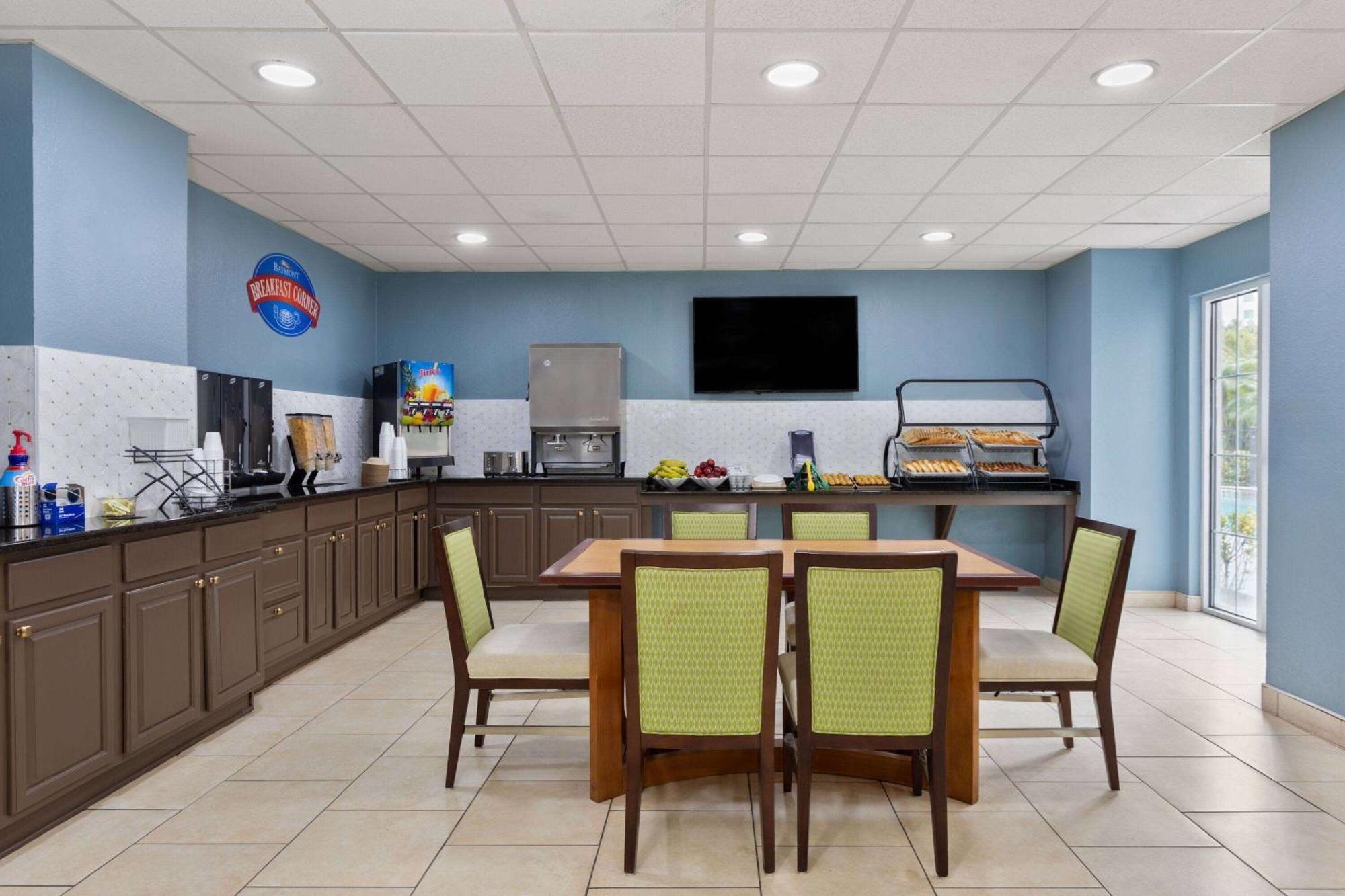 Baymont By Wyndham Orlando-International Dr-Universal Blvd מראה חיצוני תמונה